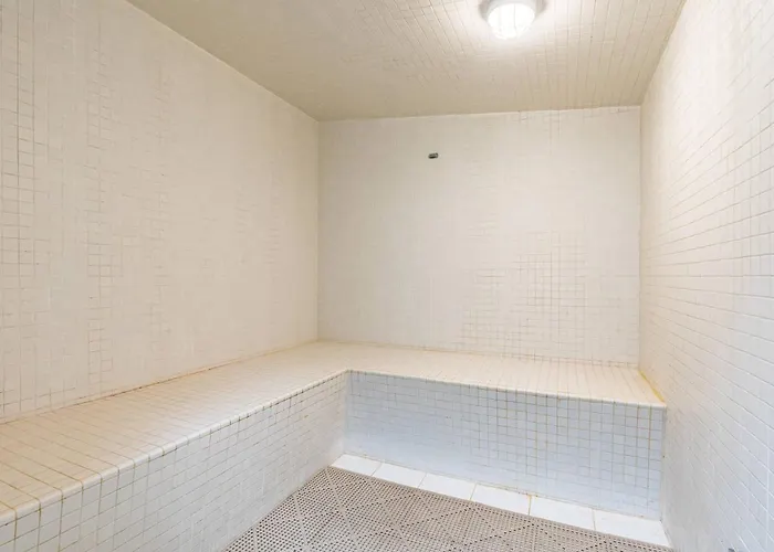 3rd-floor Gulf-view With Hot Tub Outdoor Pool Tennis Balcony Elevator Holiday home
